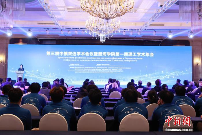 专业调优、平台揭牌、AI 空间迭代：看懂近期高校改革六大实践落点